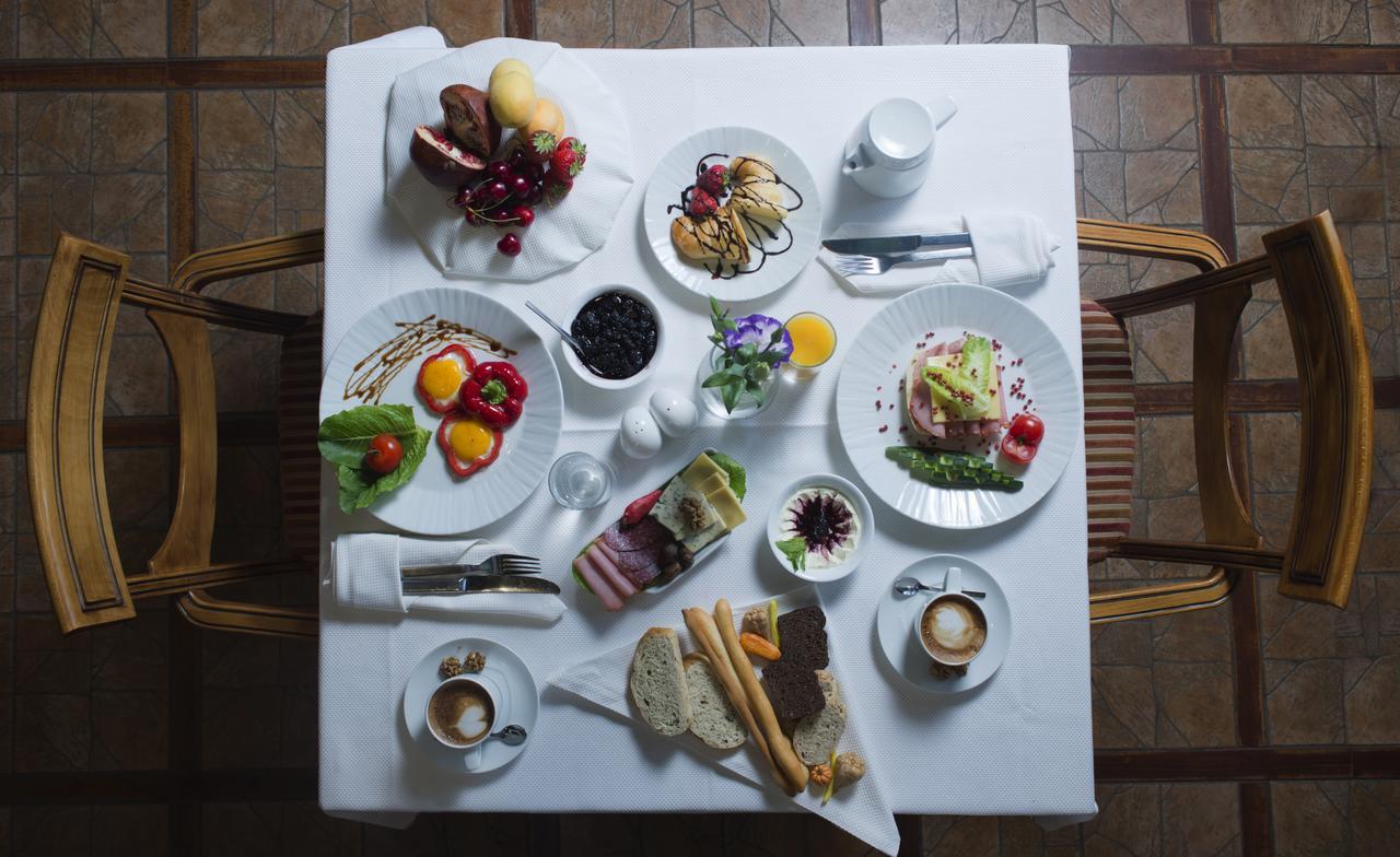 Nane Hotel Гюмри Экстерьер фото