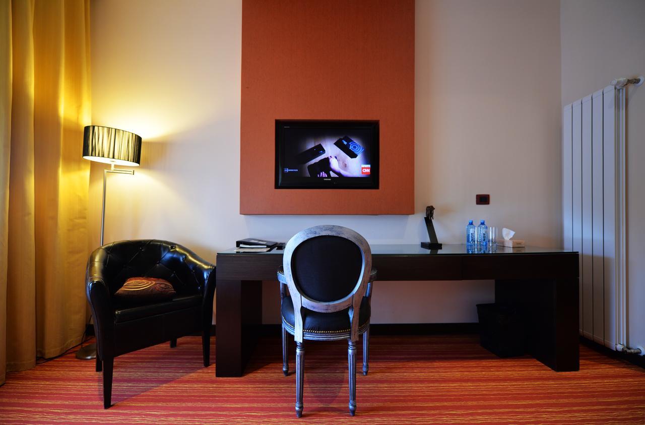 Nane Hotel Гюмри Экстерьер фото